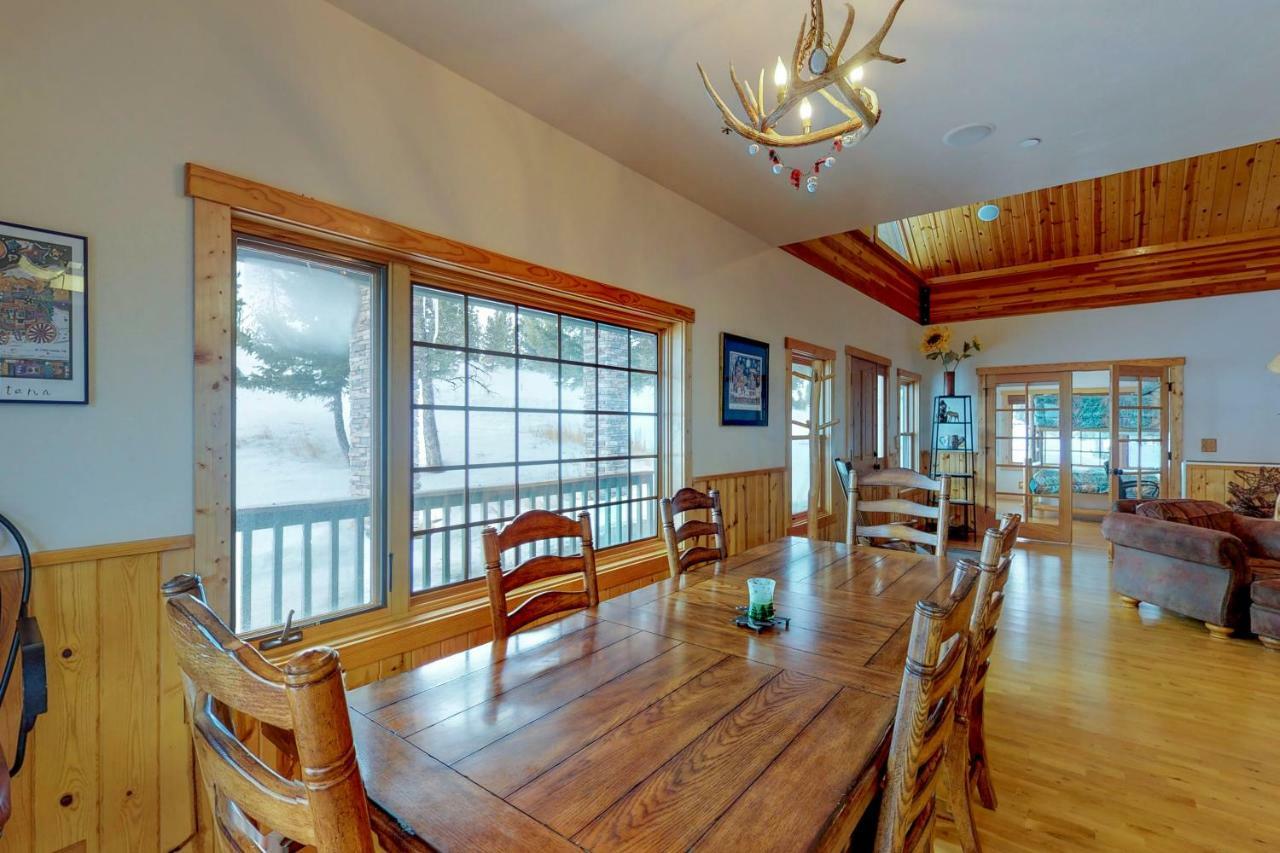 Antler Ridge Villa Big Sky Bagian luar foto