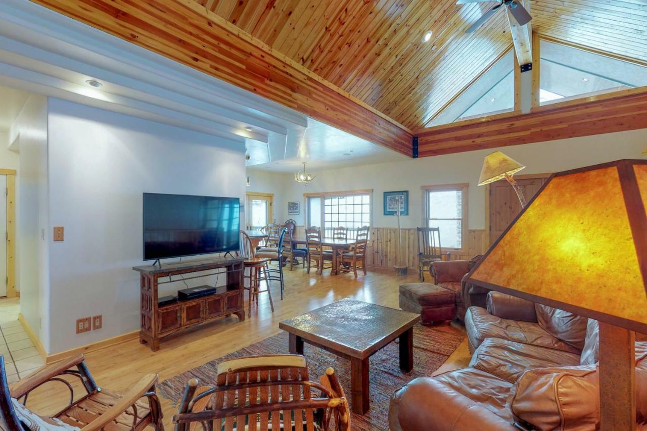 Antler Ridge Villa Big Sky Bagian luar foto