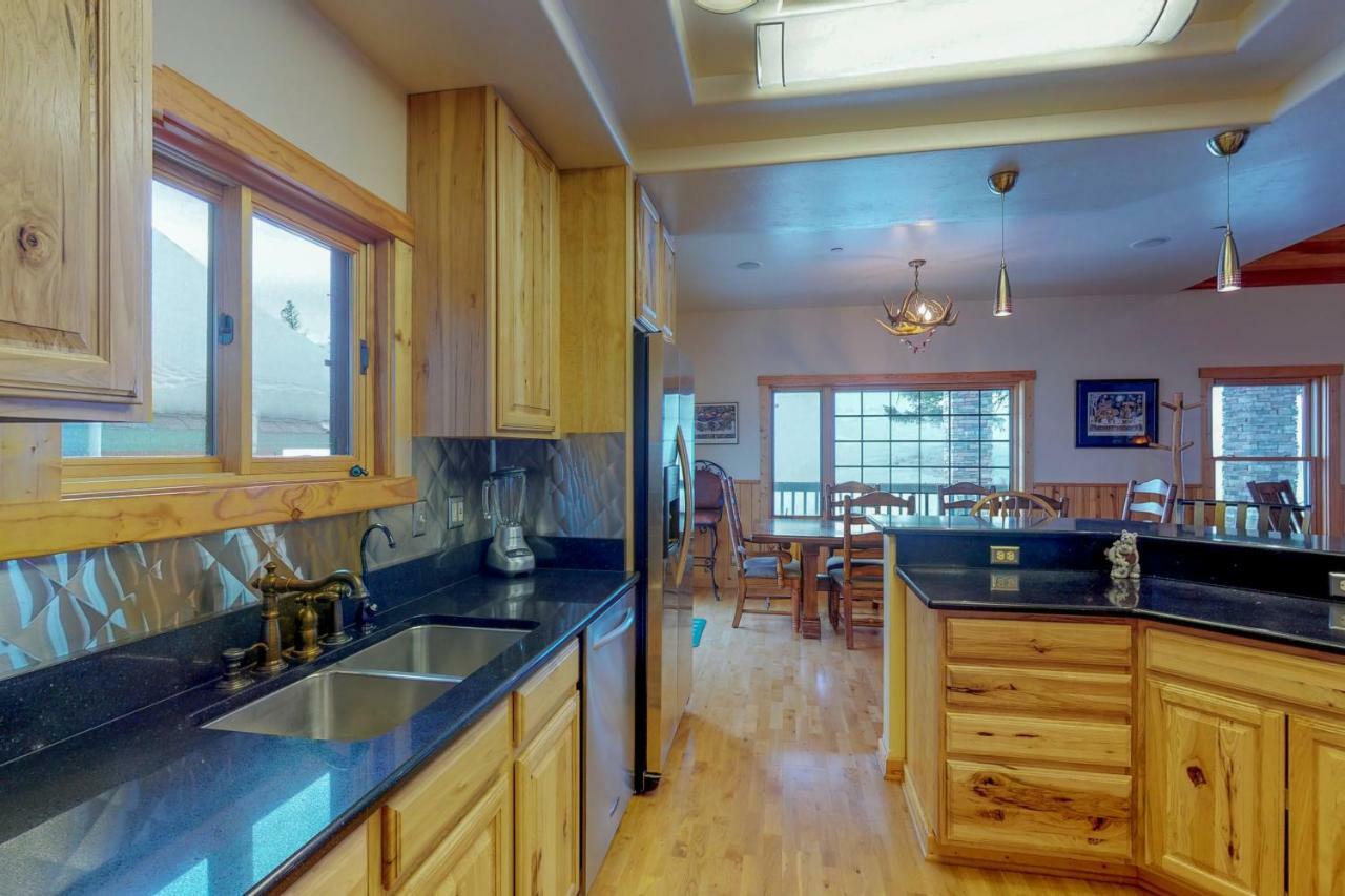 Antler Ridge Villa Big Sky Bagian luar foto