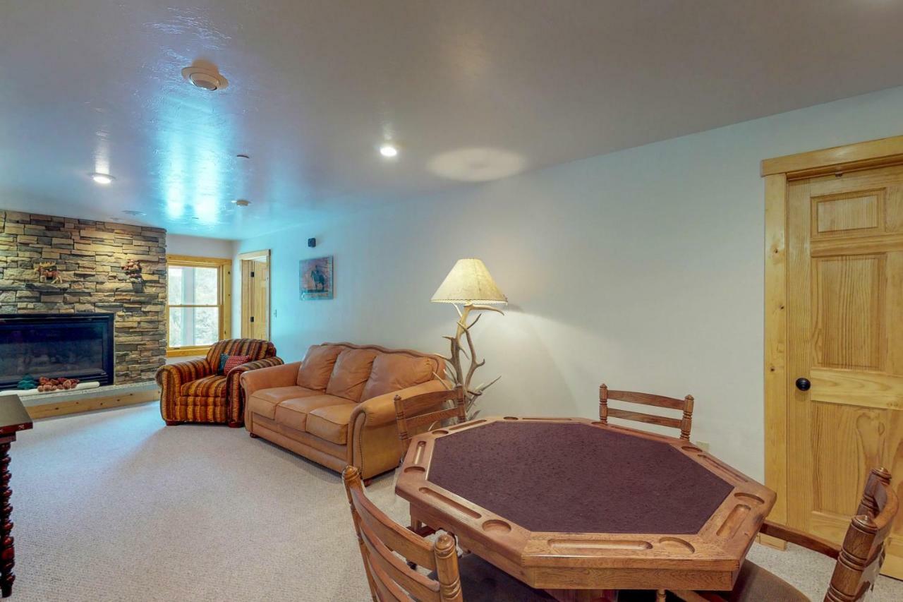 Antler Ridge Villa Big Sky Bagian luar foto
