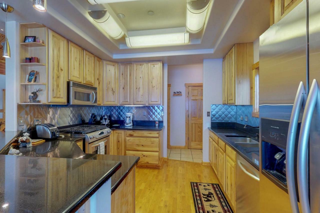 Antler Ridge Villa Big Sky Bagian luar foto